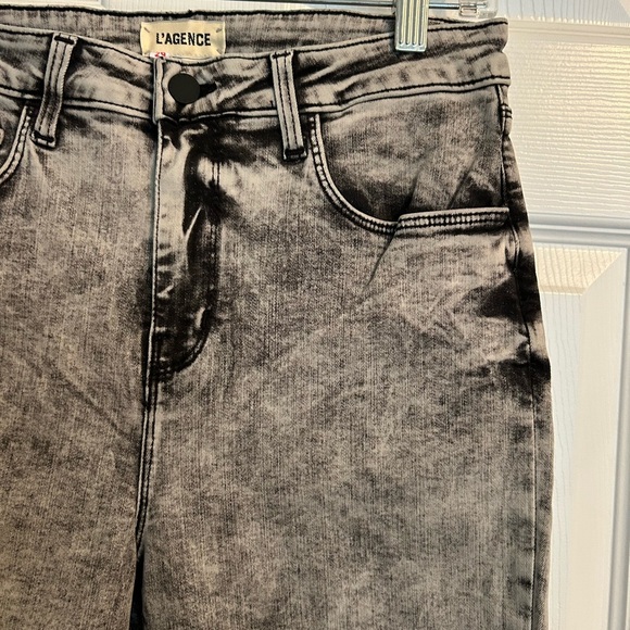 NWOT L’Agence High line High Rise Skinny in Distressed Moonstone Gray Jeans - Picture 6 of 12
